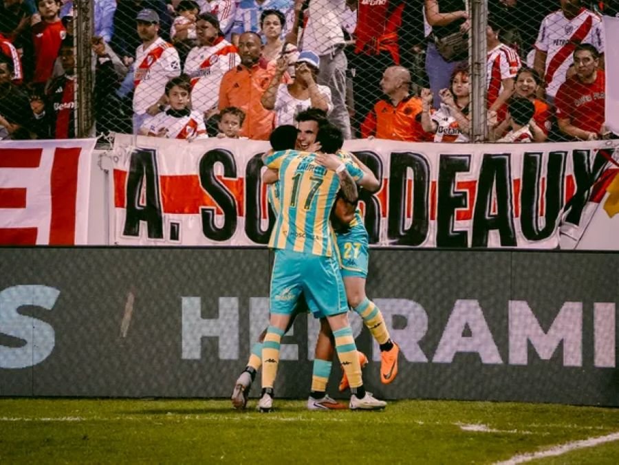 Batacazo mundial en Copa Argentina: Aldosivi de Mar del Plata le ganó 3 a 1 a River Plate y lo dejó afuera