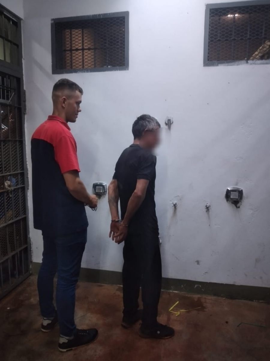 Intento de robo frustrado en Apóstoles: Un detenido y un arma blanca secuestrada