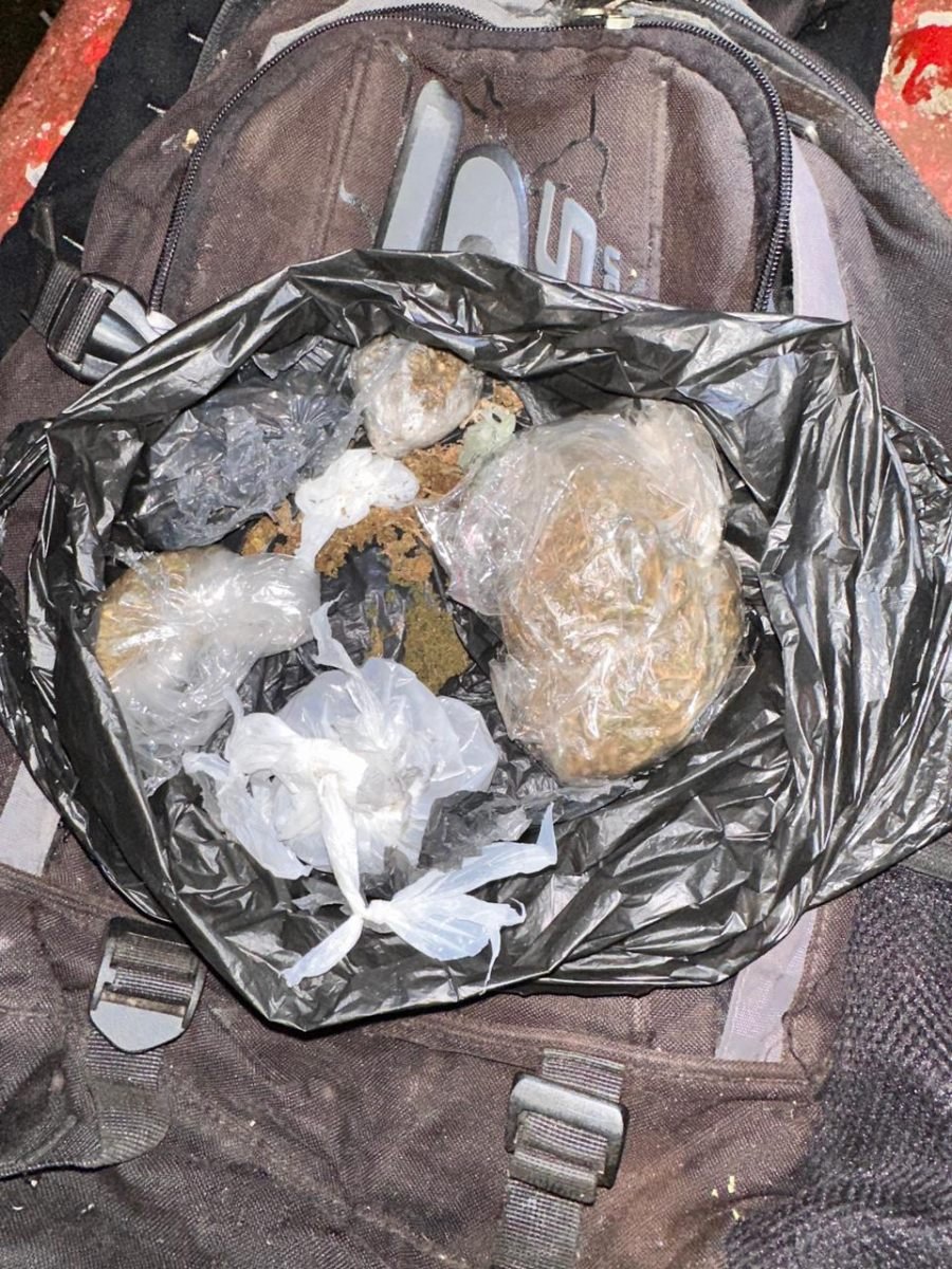 Apóstoles, Puerto Iguazú y Posadas: Persecuciones y secuestro de drogas en operativos policiales