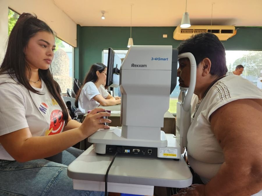 Misiones: El Programa Provincial Mirar Mejor, recetó anteojos para centenares de vecinos en la ciudad de Apóstoles