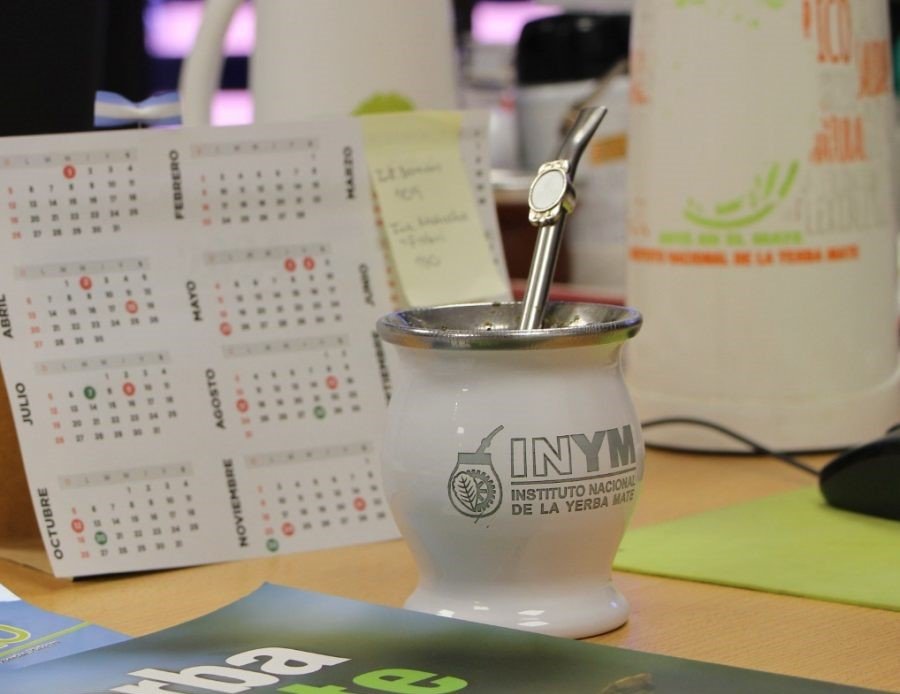 El INYM abrió la inscripción a becas secundarias y universitarias, destinadas a hijos de productores y trabajadores del sector yerbatero