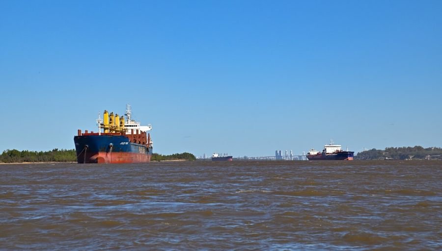 Amplio apoyo empresario a la nueva concesión de la Hidrovía: Impacta de manera directa en la competitividad, los costos logísticos y la inserción internacional de la Argentina