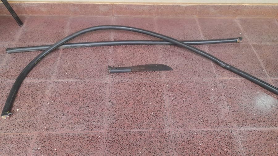 Roban cables del alumbrado público en Posadas: La Policía de Misiones los sorprendió mientras cortaban el tendido y terminaron demorados tras una breve fuga