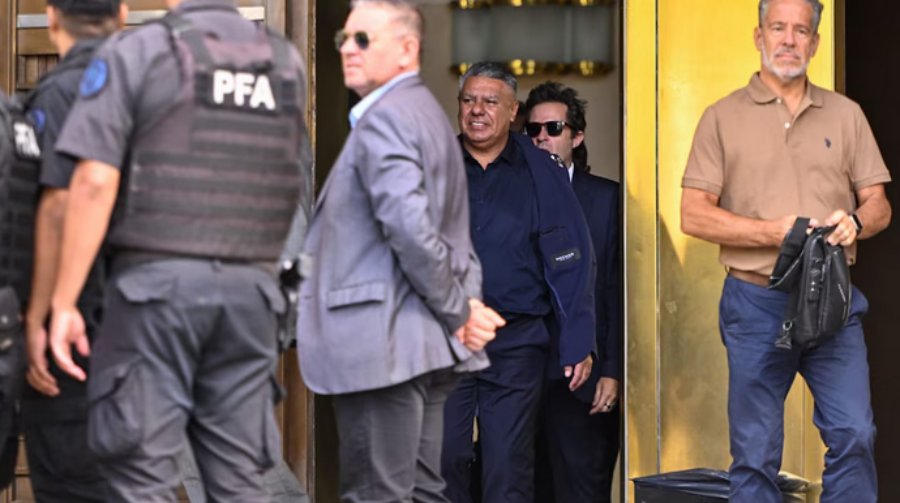 Procesaron y embargaron a Claudio Tapia y a Pablo Toviggino en la causa por retención indebida de aportes en AFA