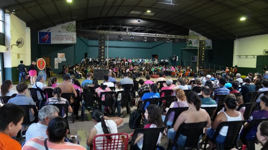 Se realizó la séptima edición de “Apóstoles en Concierto”, un espectáculo que volvió a superar expectativas y reunió a cientos de familias