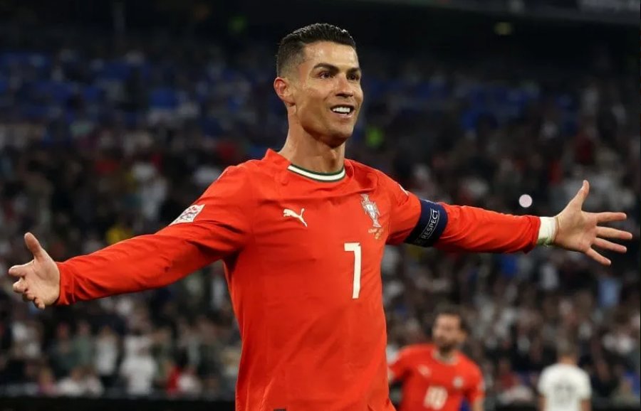 Cristiano Ronaldo metió un doblete, rompió un nuevo récord y está cada vez más cerca de los mil goles