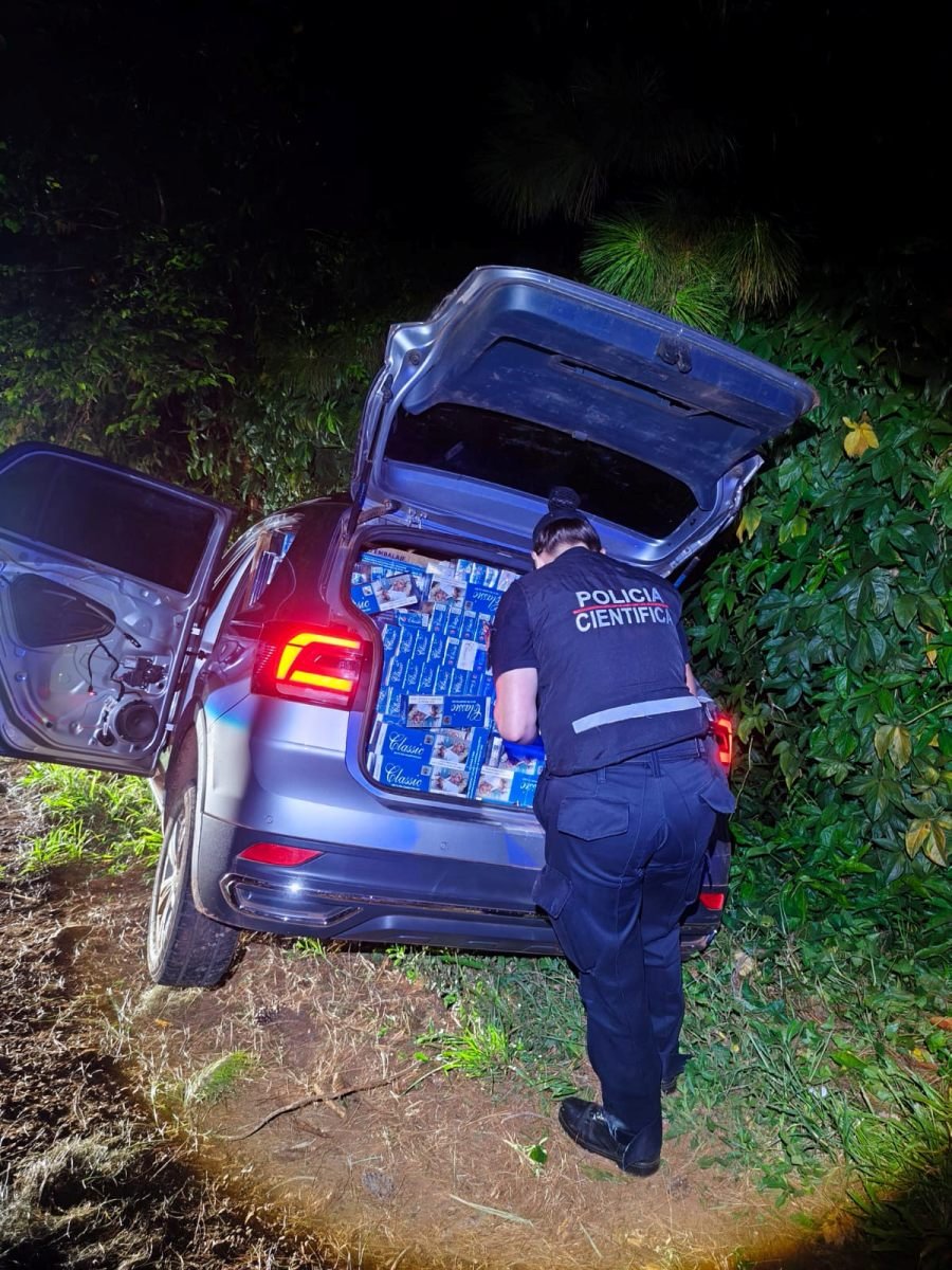 Eldorado: Secuestran cigarrillos de origen extranjero sin aval legal valuados en 17 millones de pesos y un vehículo