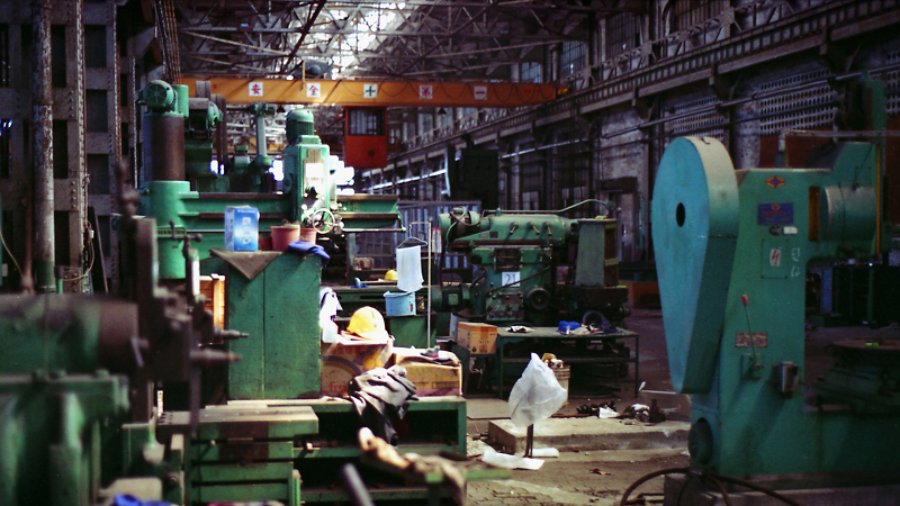 Resistir y reestructurar: Las estrategias de las PyMEs en un escenario sin cambios nacionales ni provinciales