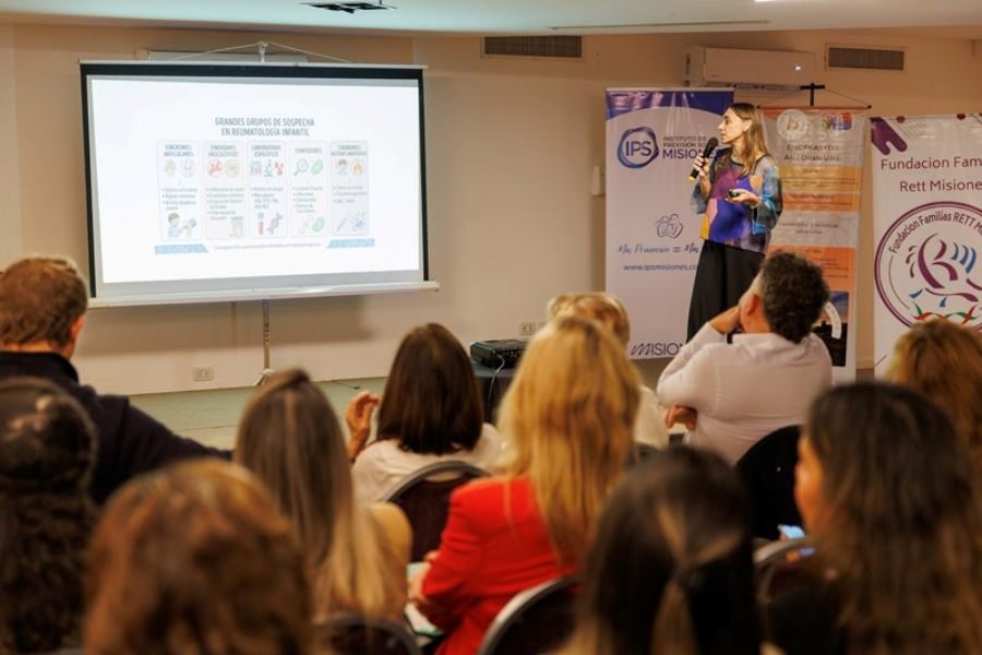 Posadas: Especialistas del Garrahan brindan capacitación sobre patologías complejas de la infancia