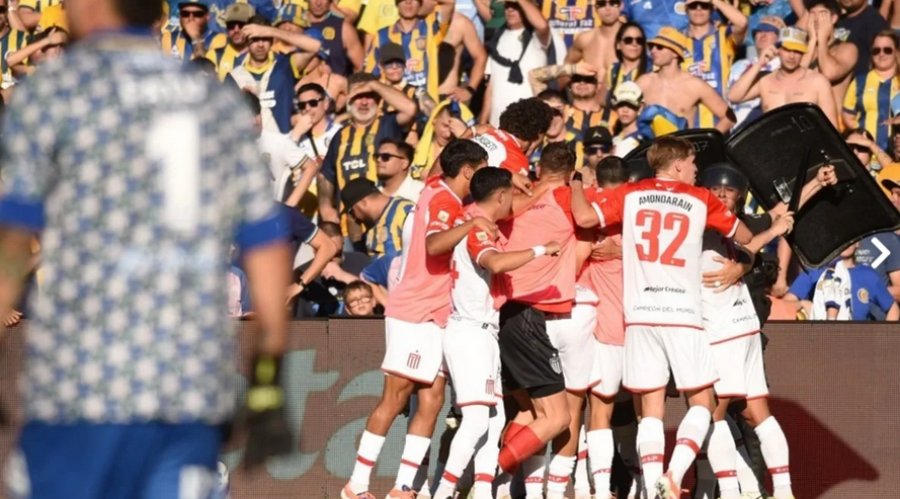 Torneo Clausura: Estudiantes de La Plata dio el golpe en el Gigante de Arroyito, le ganó 1 a 0 a Rosario Central y avanzó a cuartos de final