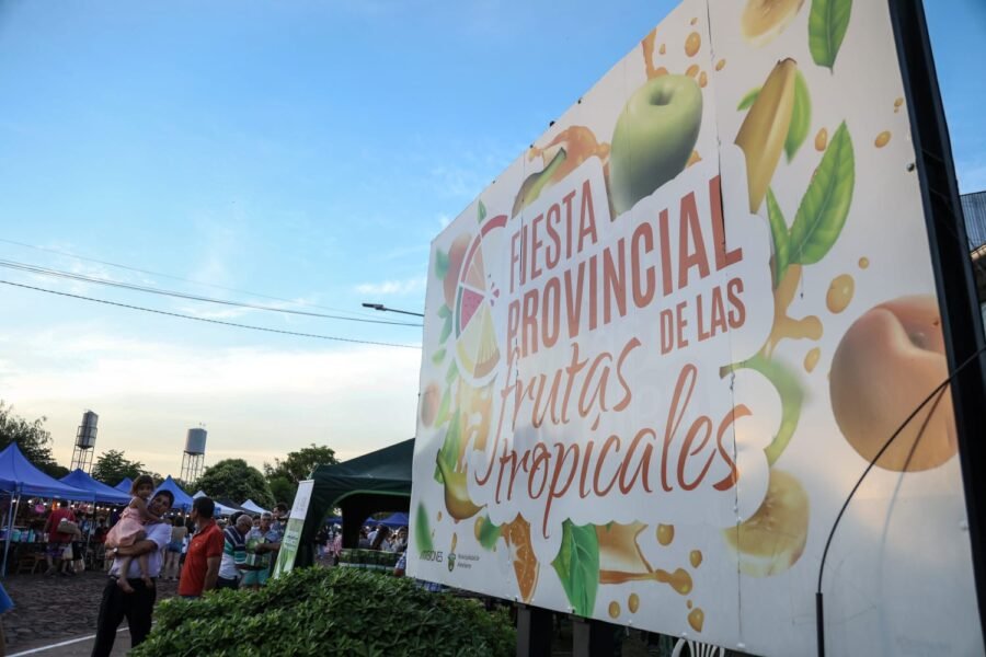 Misiones puso en valor la producción regional en una nueva edición de la Fiesta Provincial de las Frutas Tropicales en el Municipio de Almafuerte