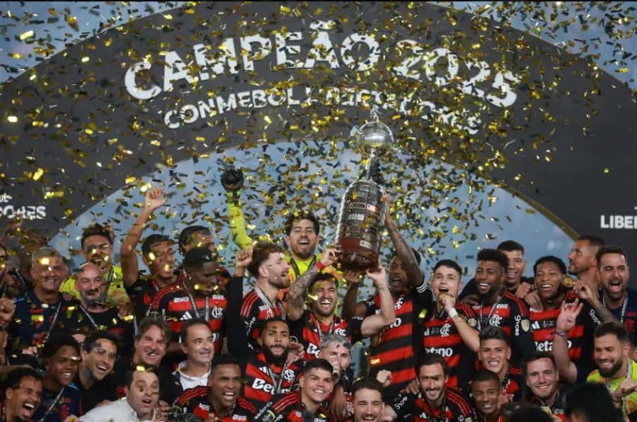 Flamengo es el nuevo campeón de la Copa Libertadores, superó por 1 a 0 al Palmeiras en Lima