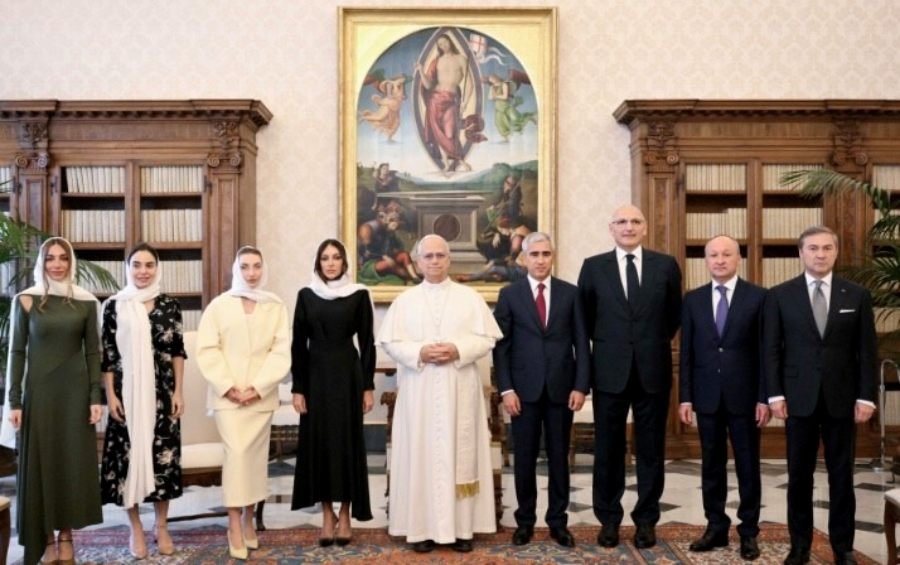 El Papa León XIV, “subrayó la larga trayectoria que unen al Estado del Vaticano y la República de Azerbaiyán”