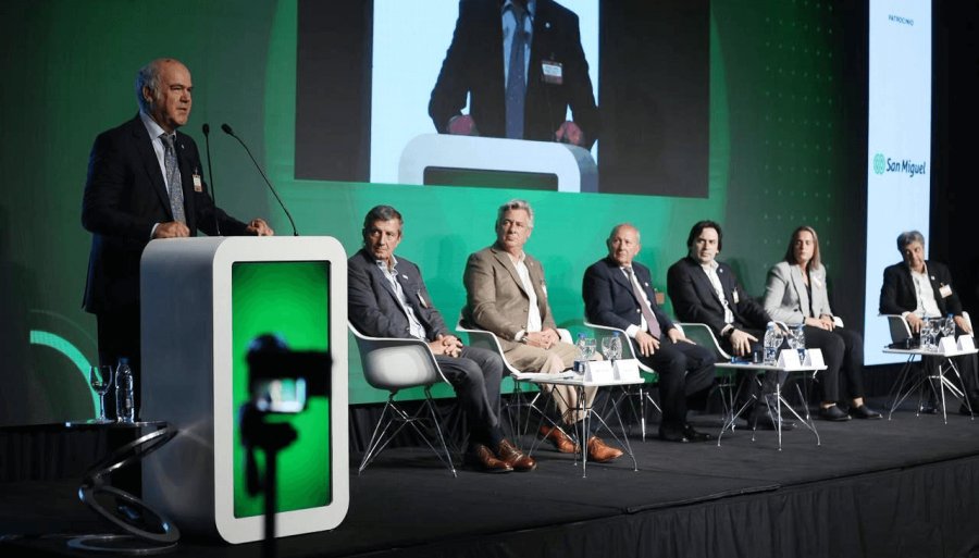 Ante la Mesa de Enlace, el Secretario de Agricultura, Ganadería y Pesca, Sergio Iraeta prometió que la baja de retenciones “va a ocurrir”