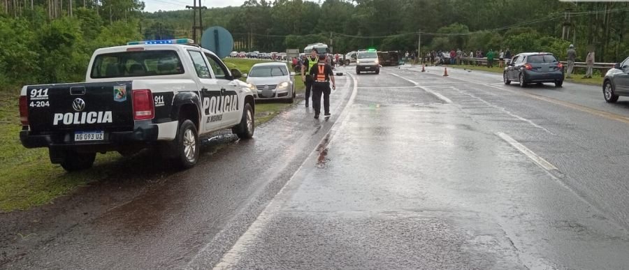 Misiones: Siniestro vial múltiple con cuatro víctimas fatales sobre la Ruta Nacional N° 12, en jurisdicción en la localidad de San Ignacio