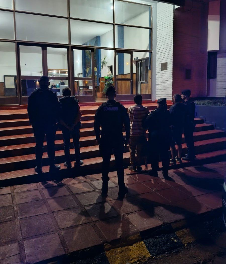 Misiones: Interceptaron un ómnibus en plena Ruta Nacional N° 14 tras disturbios provocados por tres pasajeros