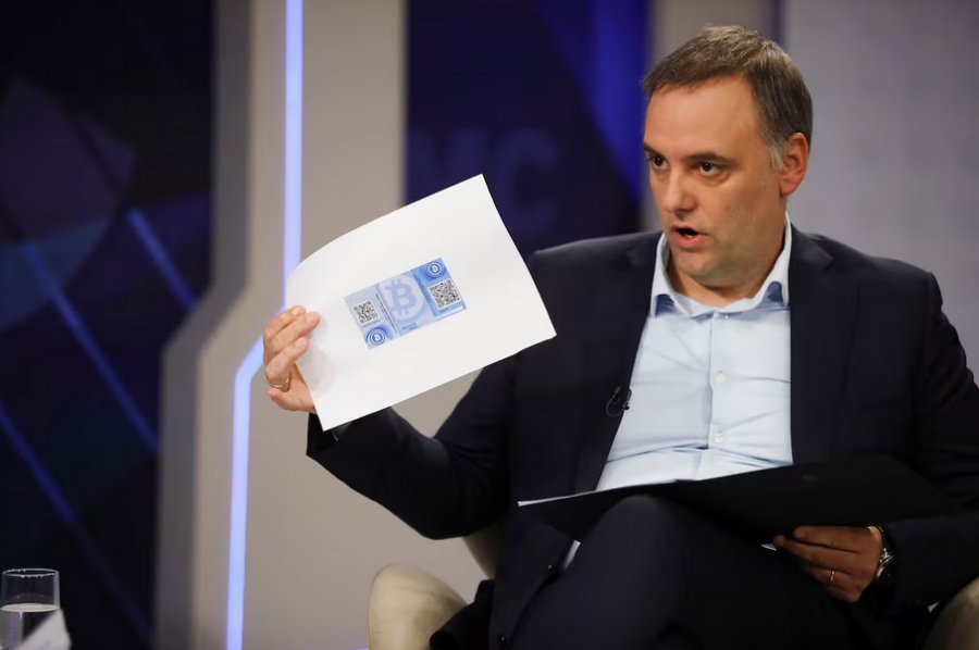Manuel Adorni admitió que ocultó ingresos en sus declaraciones juradas por al menos 500.000 dólares