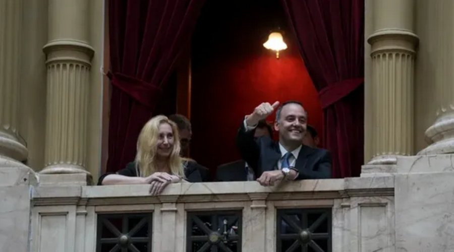 Congreso: El nuevo paquete de Leyes del Ejecutivo sorprendió al Bloque Libertario, que apuró reuniones para definir debates, lo anunció Manuel Adorni