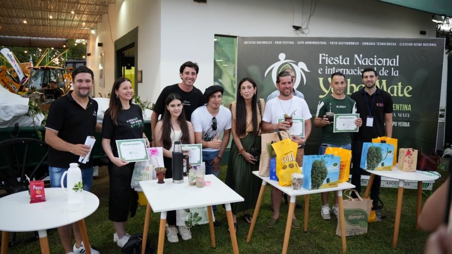 Apóstoles: Creatividad y tradición brillaron en “El Arte del Mate” en la 47ª Fiesta Nacional e Internacional de la Yerba Mate
