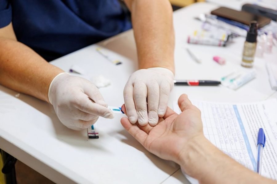 Mes Azul: Promover la salud integral masculina a través de la prevención y los controles periódicos