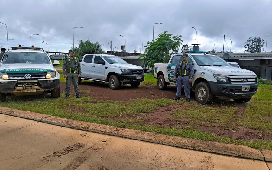 Pickup con pedido de secuestro evadió tres dispositivos de control, se procedió a su secuestro después de recorrer 130 kilómetros y asimismo se secuestraron otros tres vehículos robados