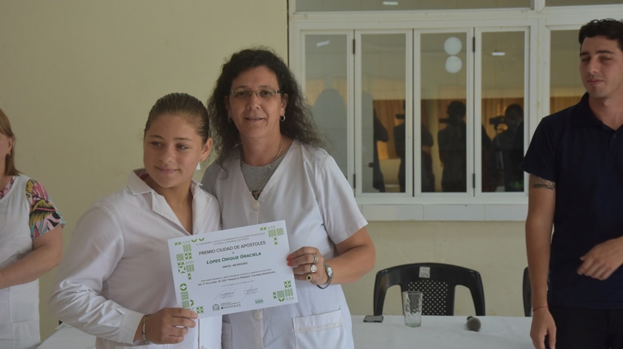 Apóstoles: El HCD realizó la entrega de premios y distinciones a alumnos de todas las instituciones educativas cuyos promedios fueron los más altos este año