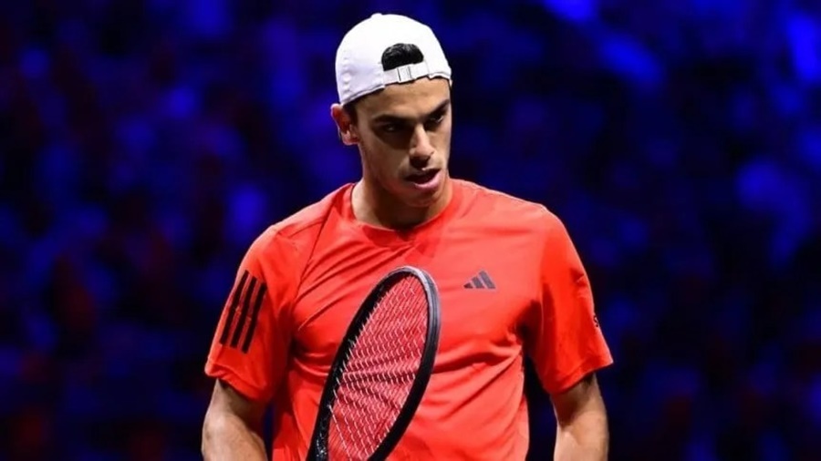 Tenis: Francisco Cerúndolo, eliminado en octavos del Masters 1000 de Shanghái y la rosarina Nadia Podoroska fue rápidamente eliminada en Seúl