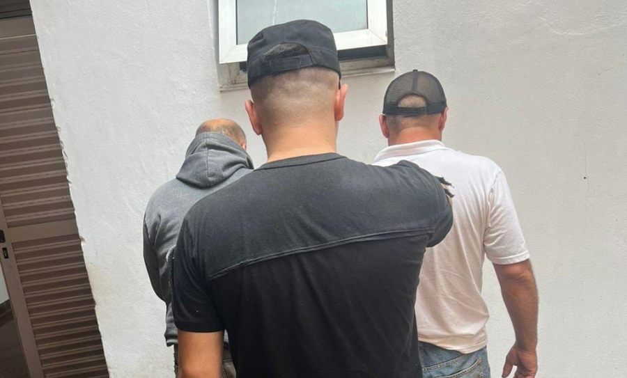 Violencia en la Estación de Trenes Internacional de Posadas: Taxistas agredieron al conductor de una Aplicación y fueron detenidos por la Policía de Misiones