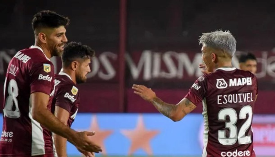 Liga Profesional de Fútbol: Lanús le ganó a San Lorenzo con un gol de su "arquero" y quedó puntero del torneo