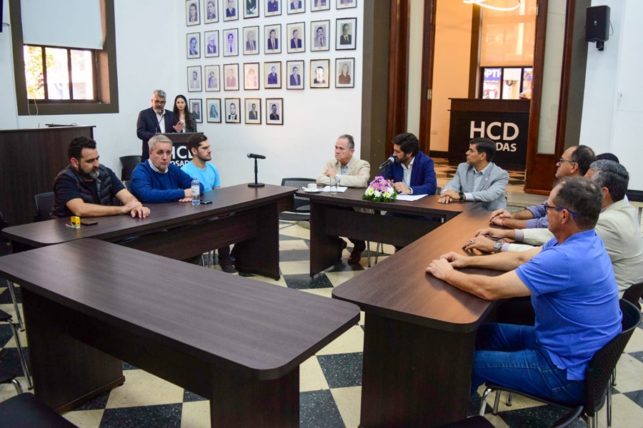 Concejales avanzan en el fortalecimiento de los vínculos entre Posadas y Encarnación