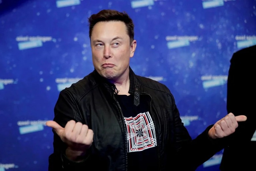 Elon Musk cerró la compra de Twitter y despidió a varios altos ejecutivos de la red social