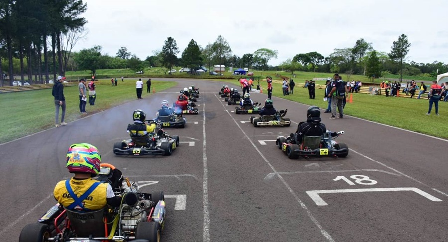 Campeonato Misionero de Karting en Pista: 122 pilotos dieron un gran espectáculo en el Kartódromo de la Ciudad de Oberá