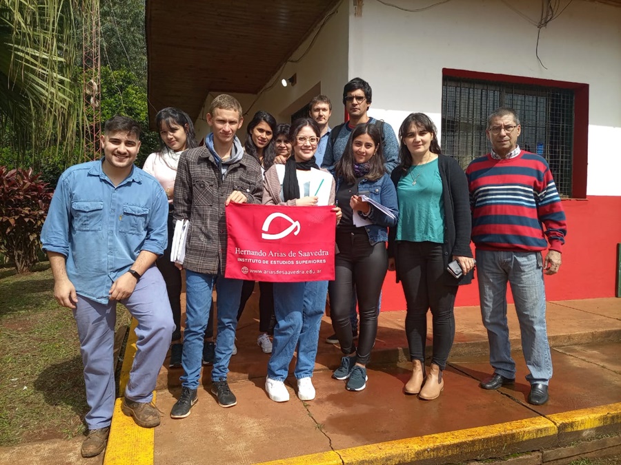 Estudiantes de 2° año de la Tecnicatura en Higiene y Seguridad Laboral del Instituto Saavedra realizaron una visita técnica a la Planta Potabilizadora del Agua Potable de la C.O.S.P.A.L.