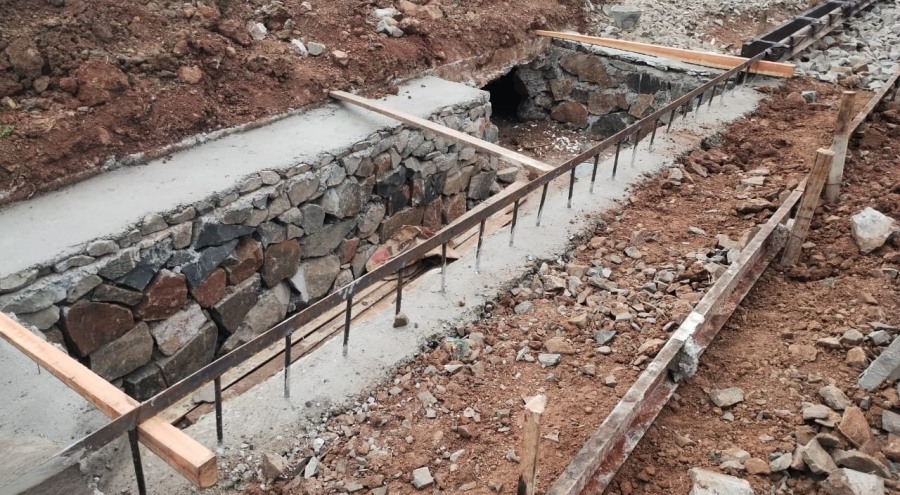 Secretaría de Obras Públicas de la Municipalidad de Apóstoles trabaja sin descanso para mejorar la infraestructura de la ciudad