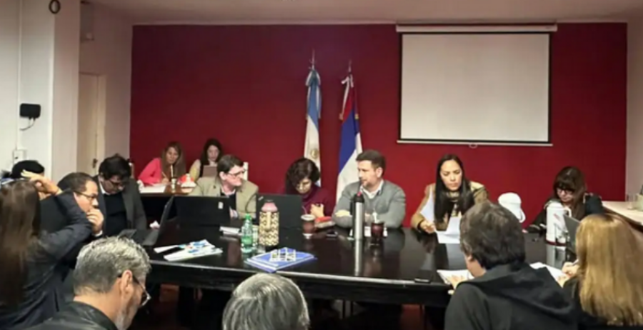 Misiones: El Gobierno Provincial acordó con gremios docentes un aumento salarial del 5,1% entre Julio y Septiembre