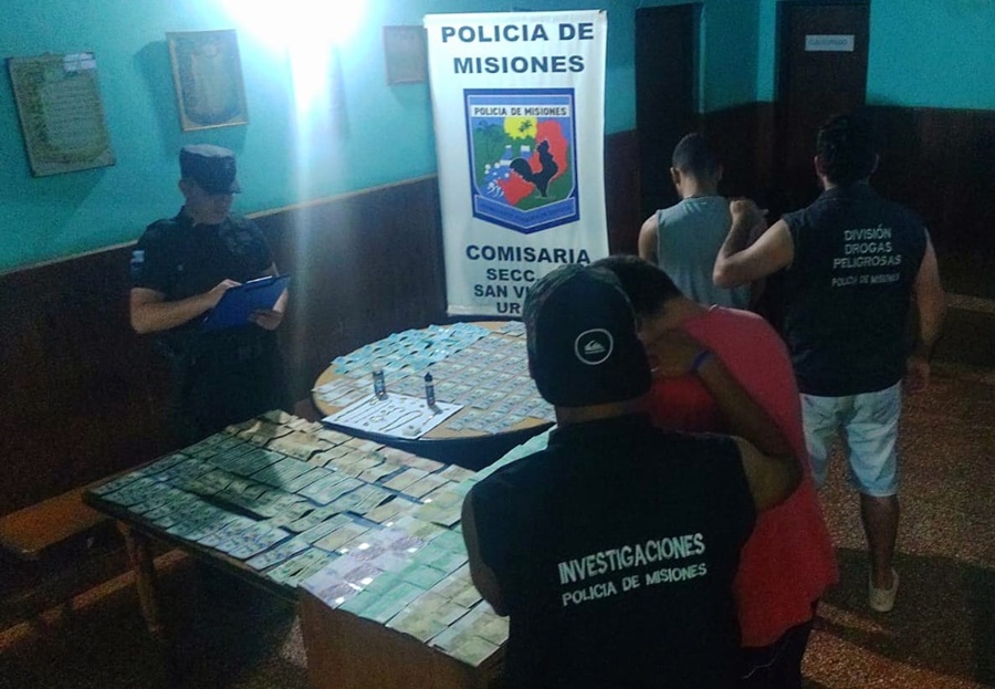 Misiones: Detuvieron a un electricista y a su ayudante por el robo de dólares y joyas