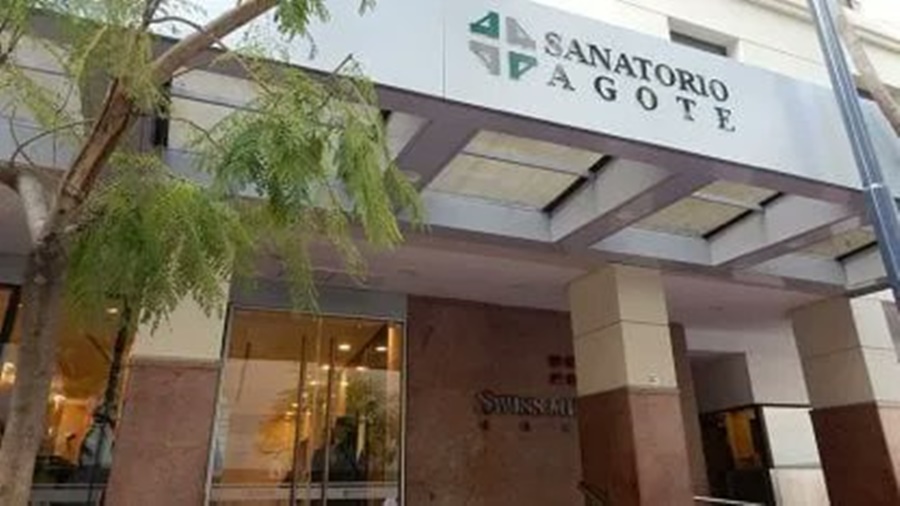 La salud de César Luis Menotti: Fue operado y sigue internado, había sido hospitalizado en el Sanatorio Agote durante la tarde del día domingo por una severa anemia