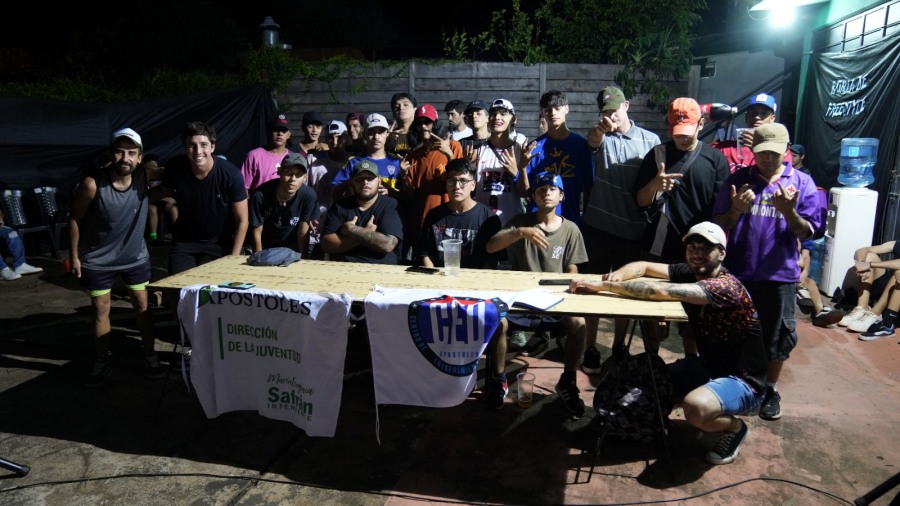 Freestyle manía en Apóstoles: contó con la participación de Freestylers locales, de Posadas, Garupá, San José e Ituzaingó, entre otros