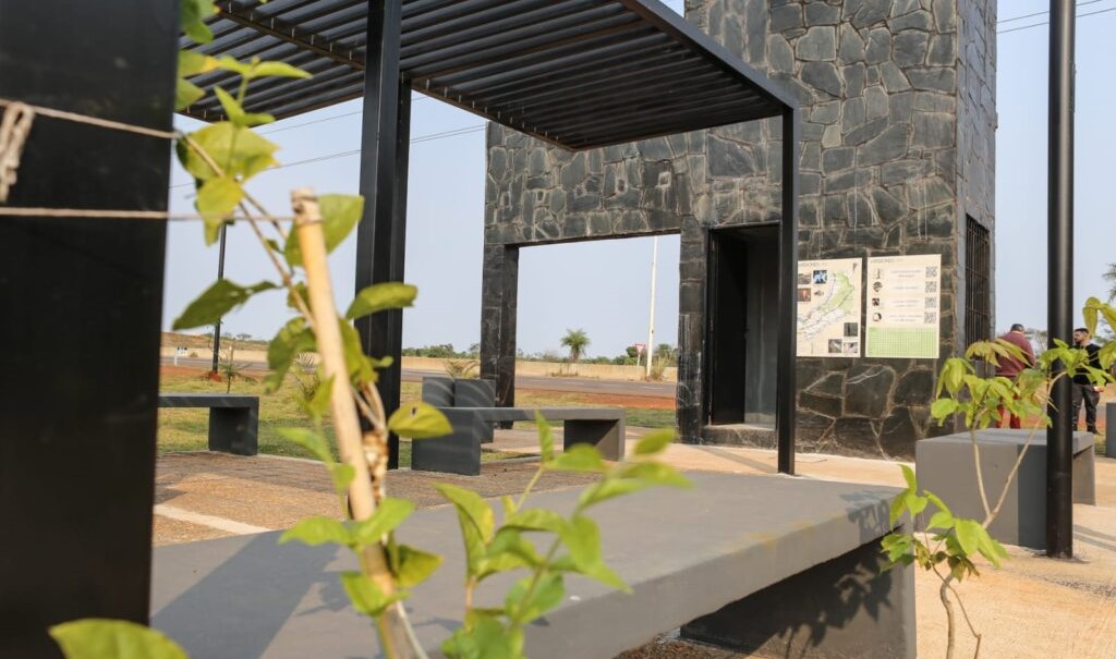 Inauguración de nuevo Centro Cívico y del Portal de Acceso a la localidad misionera de Loreto