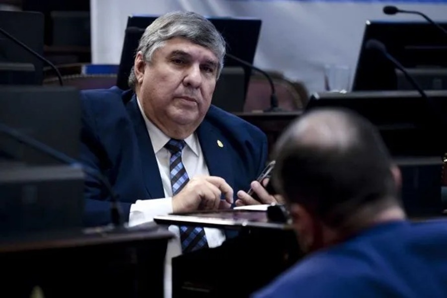 "Se encuentra estable": El Senador José Mayans fue internado por una afección intestinal