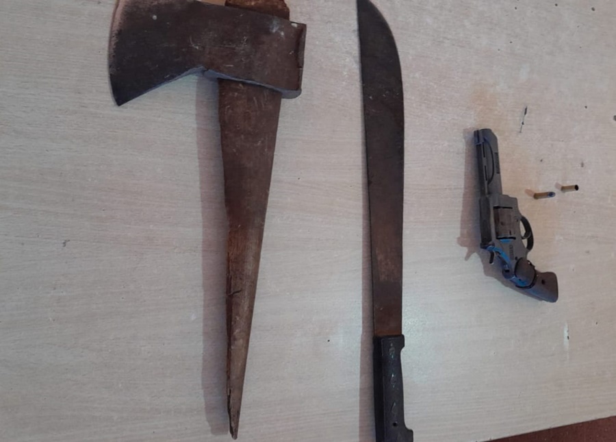 Misiones: Tras una gresca entre vecinos, detuvieron a un individuo con un revólver y dos armas blancas, fue en Puero Rico