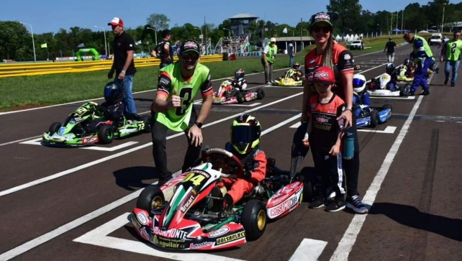 Campeonato Misionero de Karting en Pista : El Rosamonte Racing Team va por todo en la ciudad de Oberá y tendrá debut de Adrian Silveira