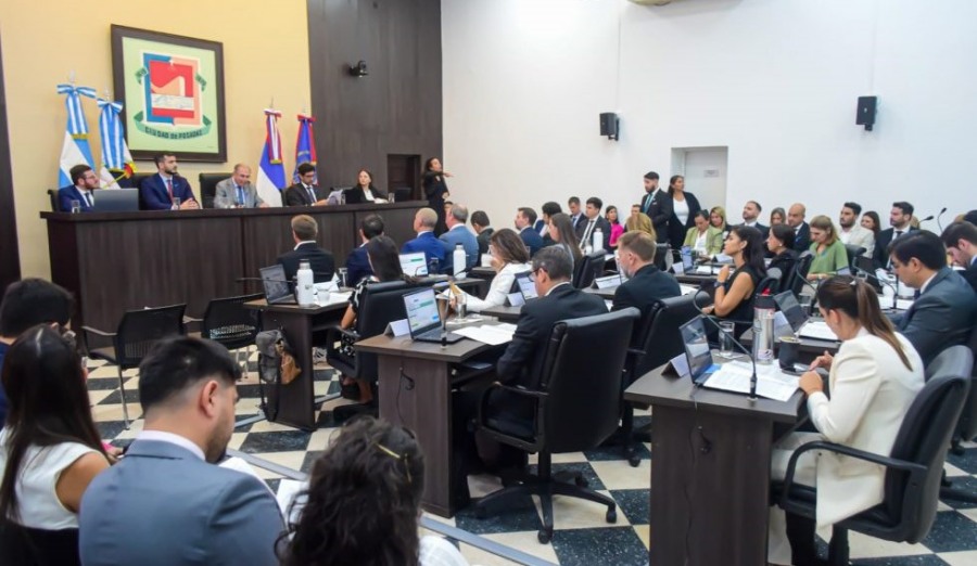 Posadas: El Intendente Leonardo Stelatto marcó el inicio de un nuevo periodo ordinario del HCD: Ciudadanía activa y compromiso social, claves para un nuevo año legislativo