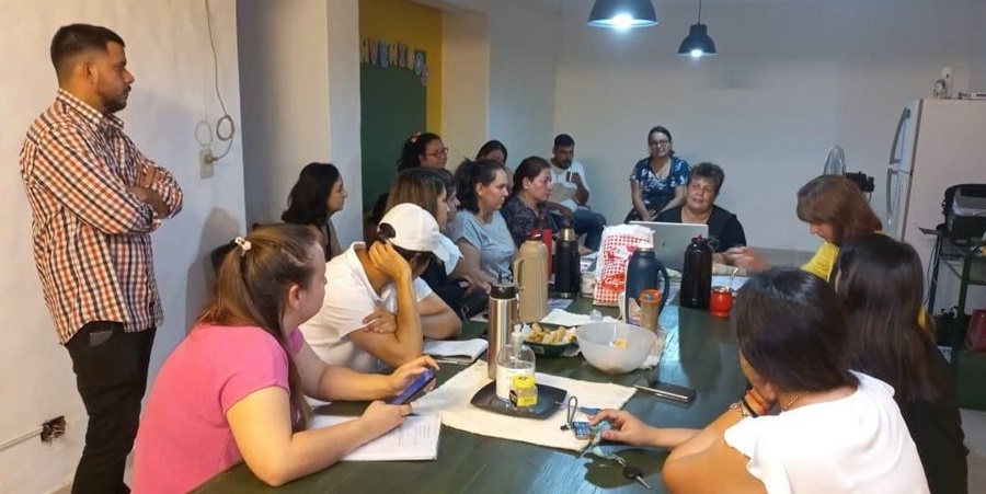 Misiones: El SEMAB-CEA le pidió al Gobernador Passalacqua que aumente el sueldo de los docentes