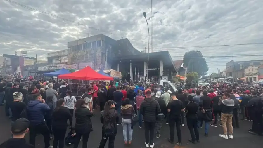 Posadas: “Queremos el 100% sí o sí”, insistió el vocero de policías y penitenciarios, antes de la nueva reunión este martes al mediodía