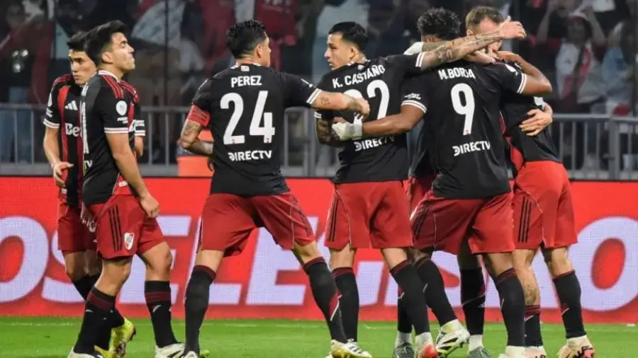 River Plate goleó a San Martín de Tucumán y se metió en los octavos de final de la Copa Argentina