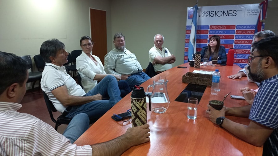 Misiones: Se reúnen para abordar el reclamo de inspecciones del órgano contralor y promover la prevención en el ámbito laboral