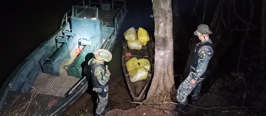 Prefectura Naval Argentina incautó marihuana en Misiones, la droga fue hallada a la vera del Río Paraná