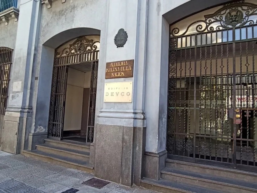 Nuevo informe: Auditoría Interna detectó debilidades en el sistema informático de compras del Estado