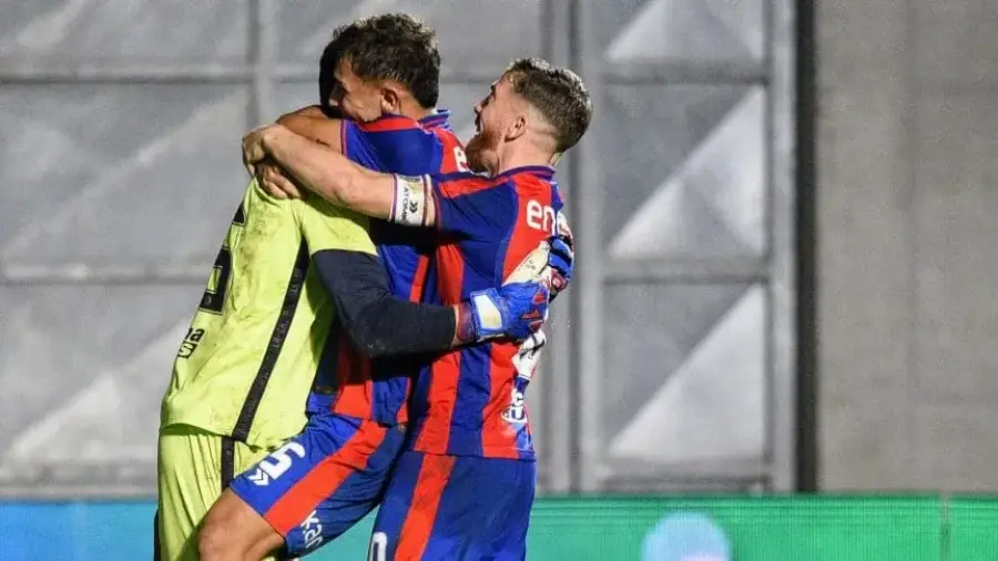 San Lorenzo de Almagro sufrió de más con Sportivo Las Parejas de Santa Fe pero pasó por penales y sigue en la Copa Argentina